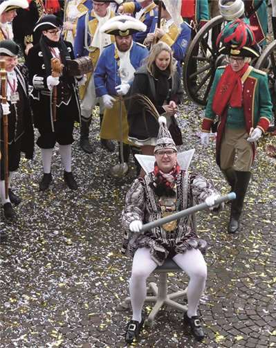 Prinz Timo I. enterte den Chefsessel des VG-Bürgermeisters 