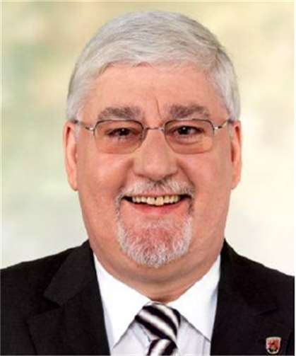 Landtagspräsident Mertes kommt