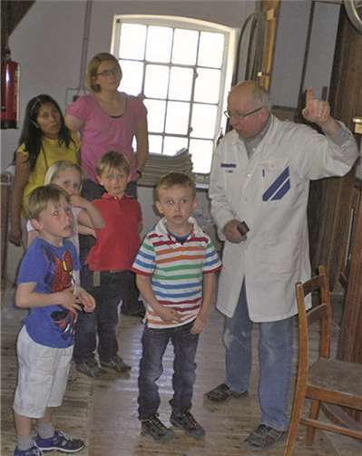 „Es klappert die Mühle am rauschenden Bach“