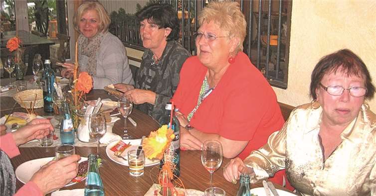 Tagesfahrt nach Frankfurt am Main und ins Rheingau 