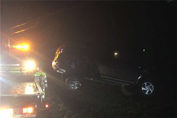 Senior bei Überholmanöver mit Lkw kollidiert 