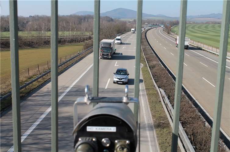 Überwachung nun mit Digitaltechnik  