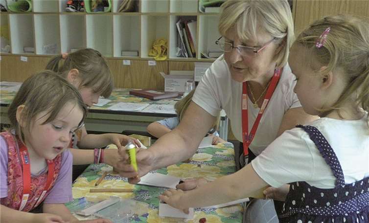 Kinderkatechesen, Spielerunden, Kreativangebote und Workshops 