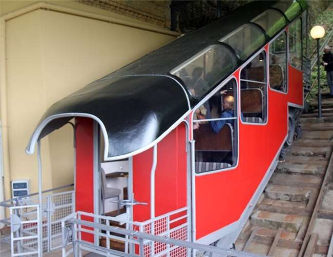 Sanierte Talstation eröffnet 