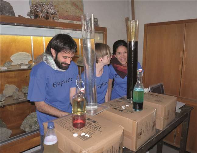 Junge Geologen erforschten Vulkanasche 