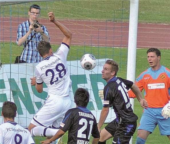 Fast 7000 Zuschauer beim Fußballfest gegen Schalke