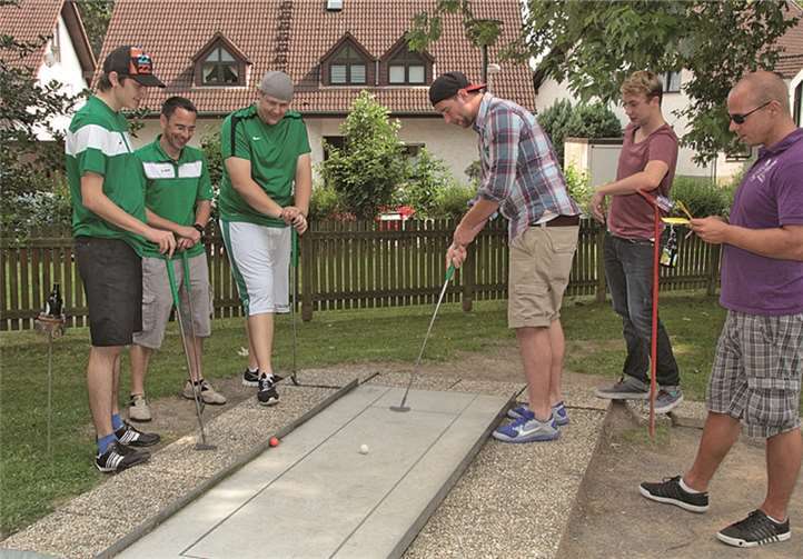 Spannende Stadtmeisterschaft im Minigolf