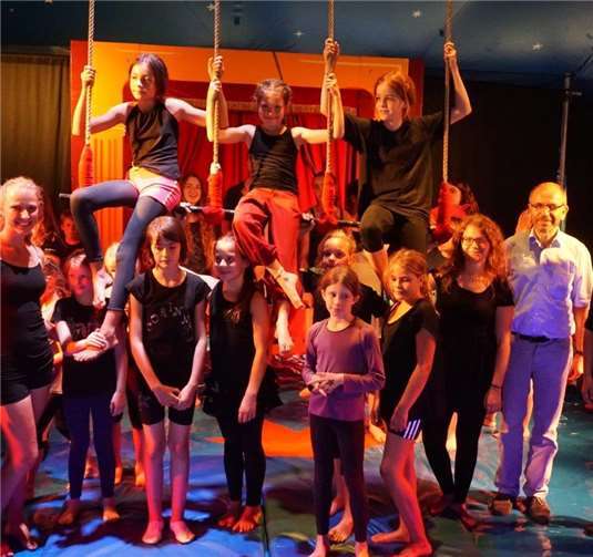 „Manege frei!“ für kleine Artisten