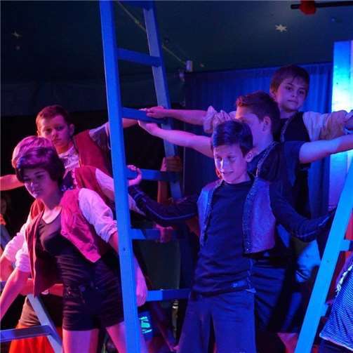 „Manege frei!“ für kleine Artisten 