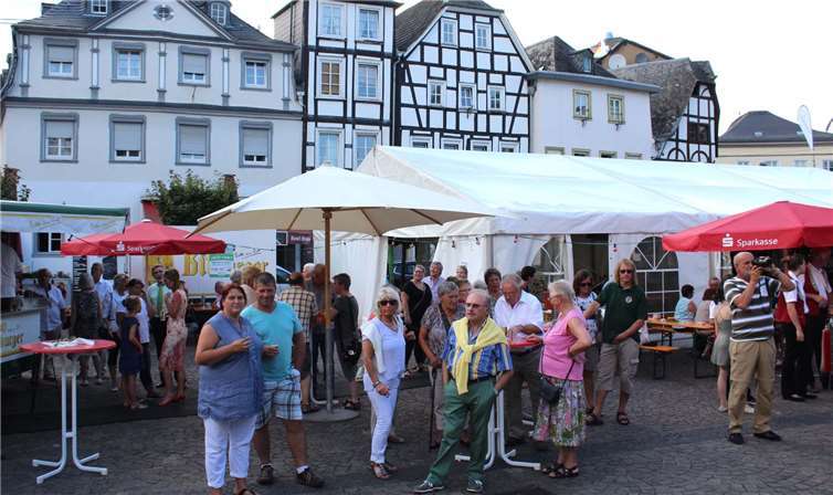 Nur eine Hüpfburg und eine Riesenrutsche auf kleine Kirchweih-Gäste 