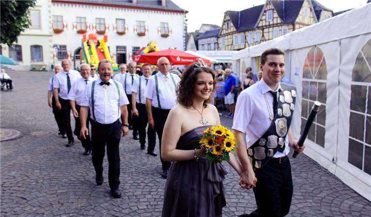 Nur eine Hüpfburg und eine Riesenrutsche auf kleine Kirchweih-Gäste 