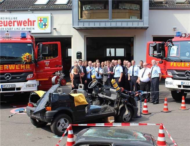 Höhepunkt war die Einweihung der Fahrzeuge 