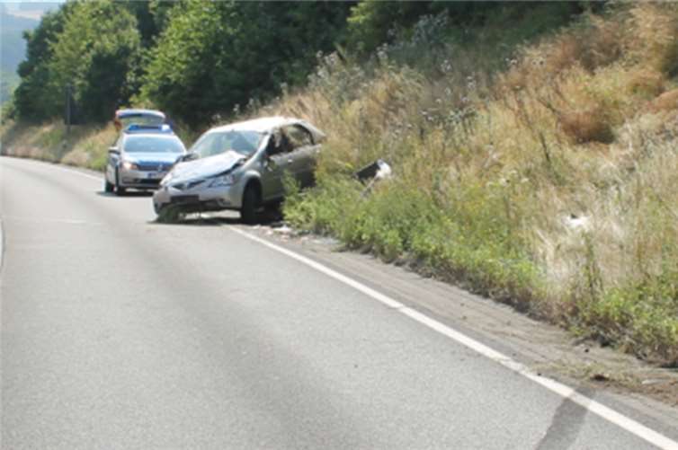 Verkehrsunfall mit Überschlag auf der B 262