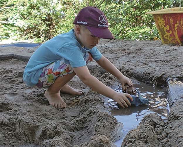 Sommer in der katholischen Kindertagesstätte St. Peter und Paul Urbar 