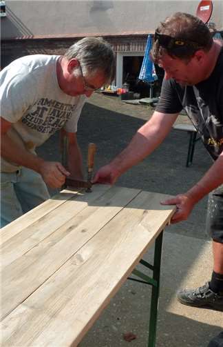 Mobiliar instandgesetzt, neuer Lagerraum gesucht 