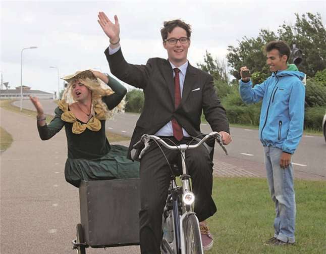 Kamäju außer Rand und Band auf der Reise durchs Märchenland 