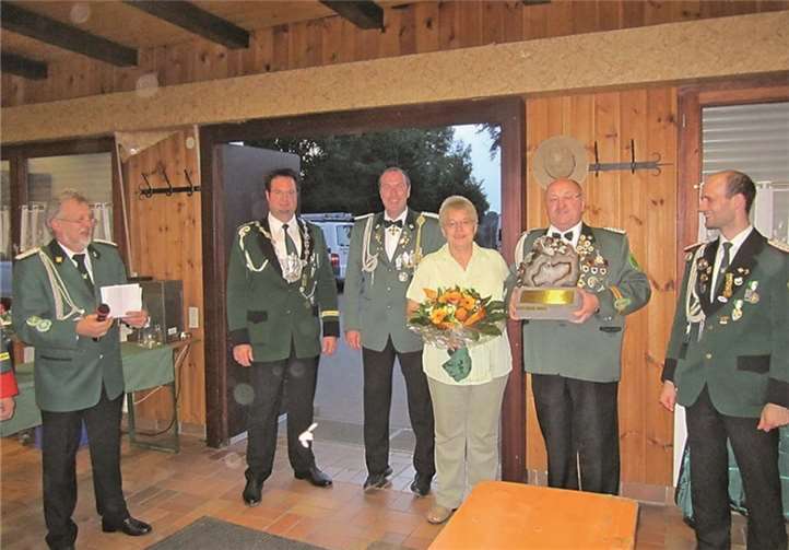 Michael Weckbecker ist neuer Bezirkskönig 