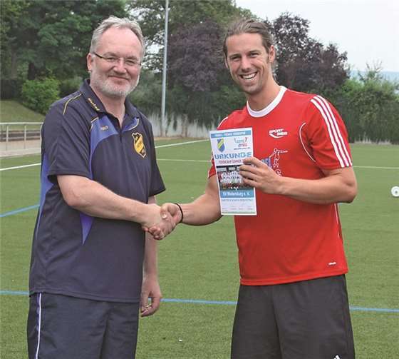 46 Kinder beim ersten Fußballcamp im Weiherstadion