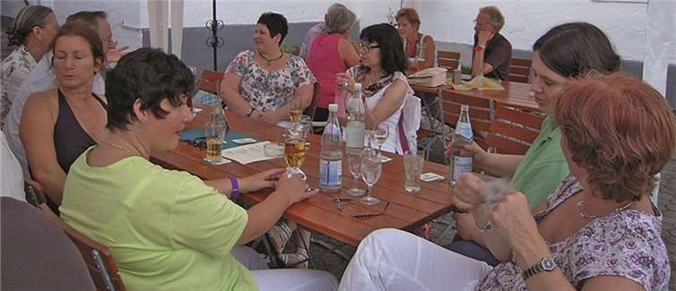 Biergarten-Treffs 2013 mit großer Resonanz 