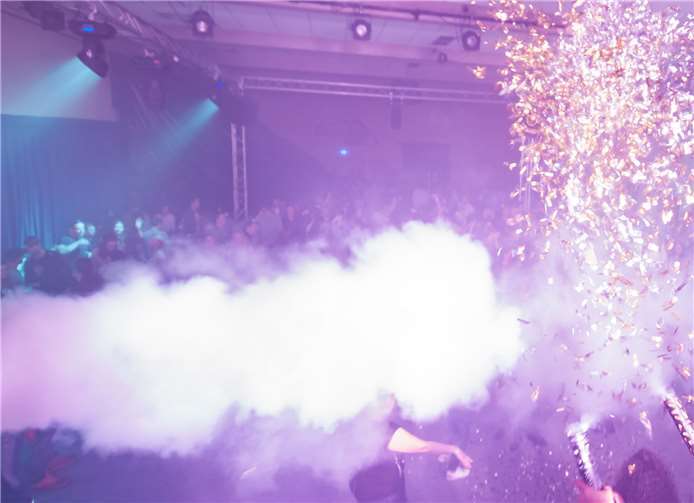 Mallobiza - One Night, Two Partys 