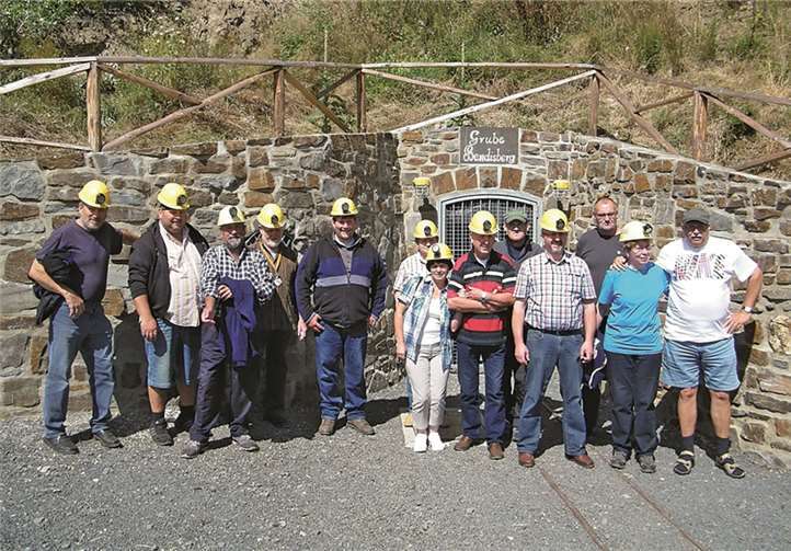 Mit Oldtimer Traktoren die Eifel 