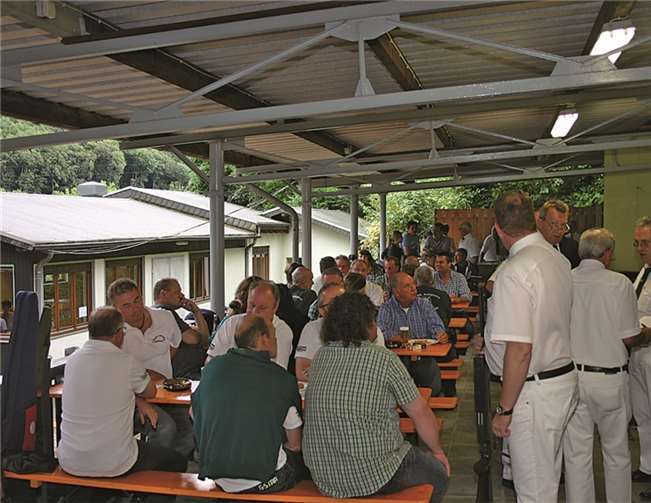 Auf 60 Geldadler gezielt 