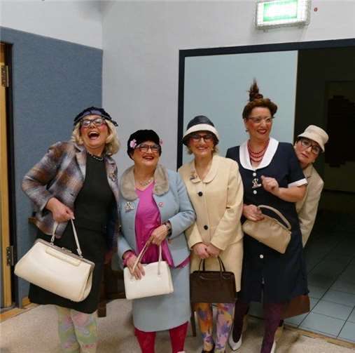 Die „Mauerblümchen“ 