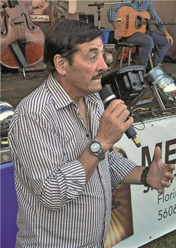 Musikalisch auf Djangos Spuren Musikalisch auf Djangos Spuren