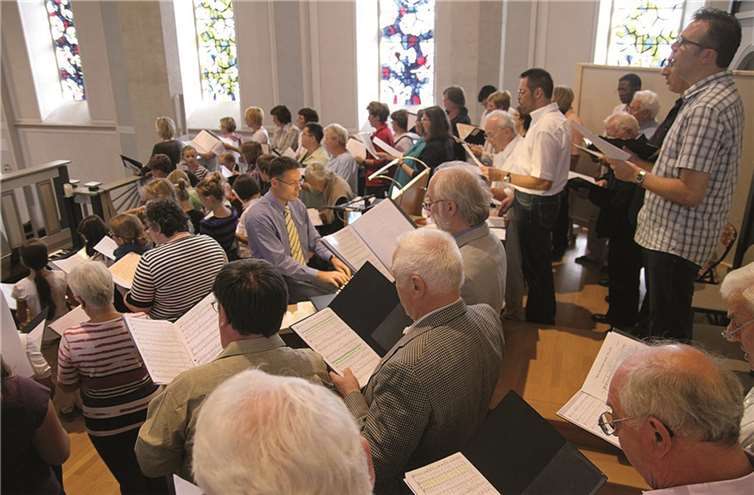 Acht Chöre gestalten den dritten ökumenischen „Evensong“ 