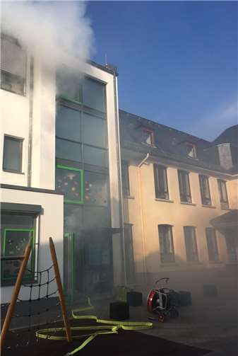 Die Schule brennt 