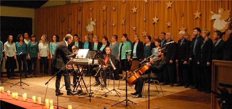 Volles Haus beim Adventskonzert des Gesangvereins Thalhausen
