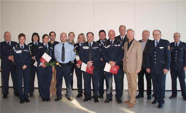 Ehrung für Polizeibeamtinnen und Polizeibeamte für herausragendes Engagement 
