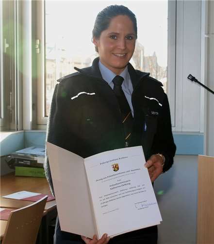 Ehrung für Polizeibeamtinnen und Polizeibeamte für herausragendes Engagement 