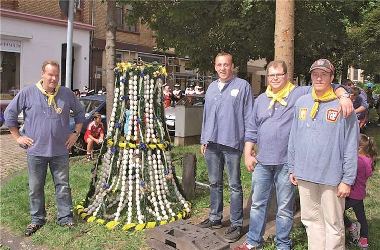Geselligkeit rund um die „Juppeskirch“ 