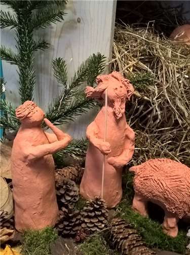 Weihnachtskrippe in der Grundschule 