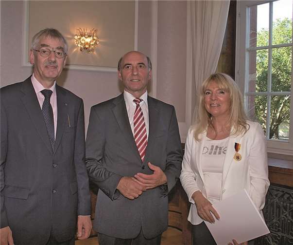 Verdienstmedaille des Landes verliehen 