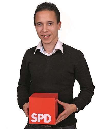 Vorstandsmitglieder stehen zu Gesprächen bereit 