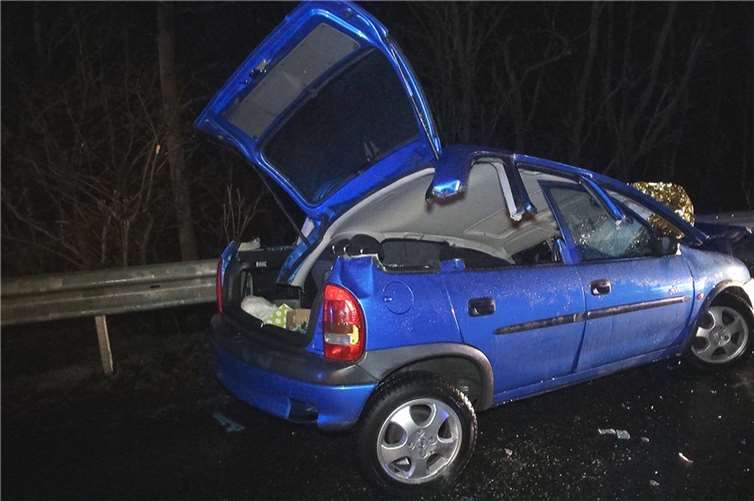 Falsch auf Autobahn gefahren: 70-Jährige schwer verletzt 