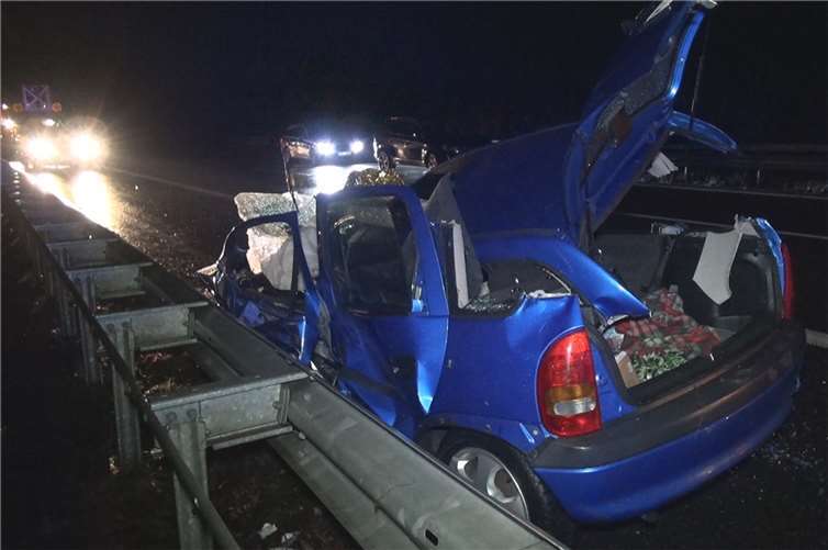 Falsch auf Autobahn gefahren: 70-Jährige schwer verletzt 