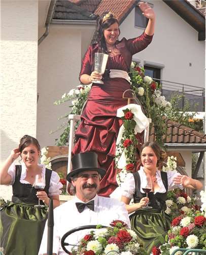 Bunt, schrill, lustig und stimmungsvoll 