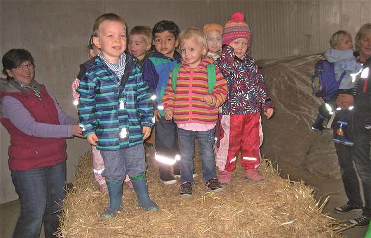 Besuch auf dem Bauernhof der Familie Karbaum 