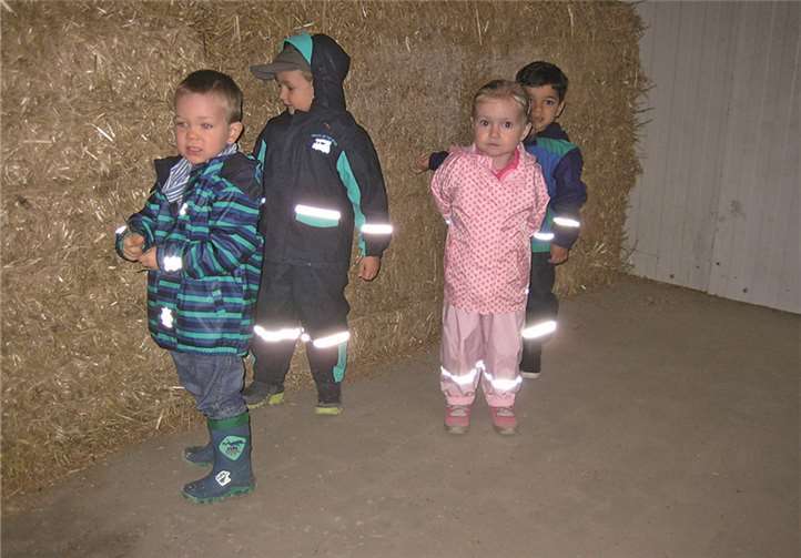 Besuch auf dem Bauernhof der Familie Karbaum 