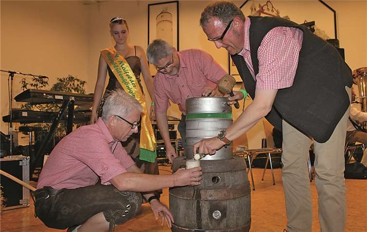 „O’zapft is“ zur Wiesn-Gaudi 