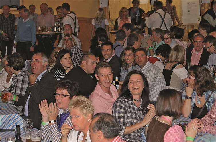 „O’zapft is“ zur Wiesn-Gaudi 