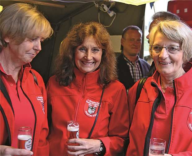 Stimmungsvolles Fest mit Mitgliedern, Freunden und Gästen 