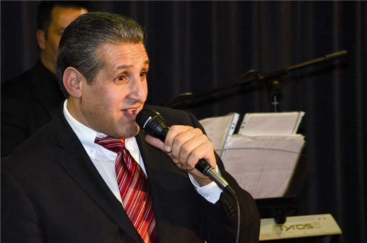 Schwungvoller Königsball mit Django Reinhard