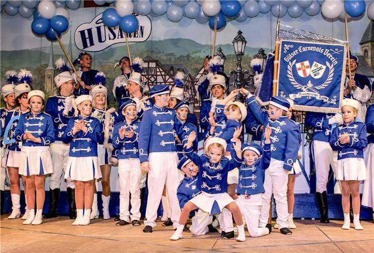 Blau-weiße Fasnacht in Güls 