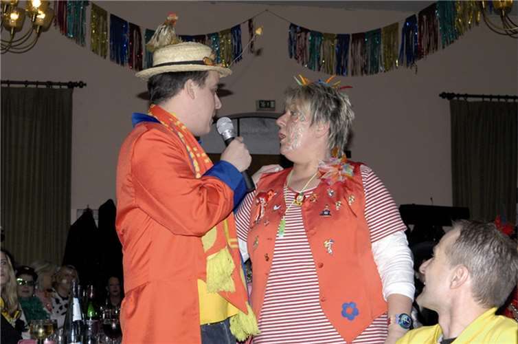 Grandiose Sitzungen der Hühner 