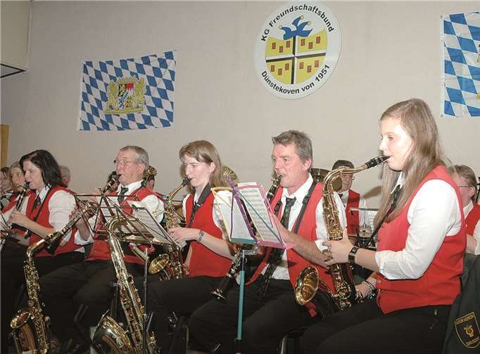 O’zapft ist! Oktoberfest im Dorfsaal 