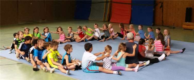 Große Übernachtung in der Turnhalle des TVV 